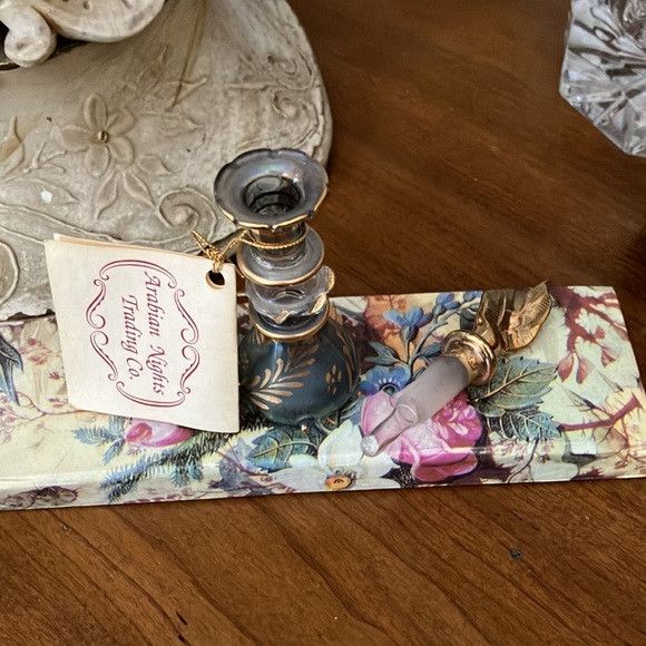 Egyptian hand blown perfume bottle. Exquisite design . - Picture 13 of 13